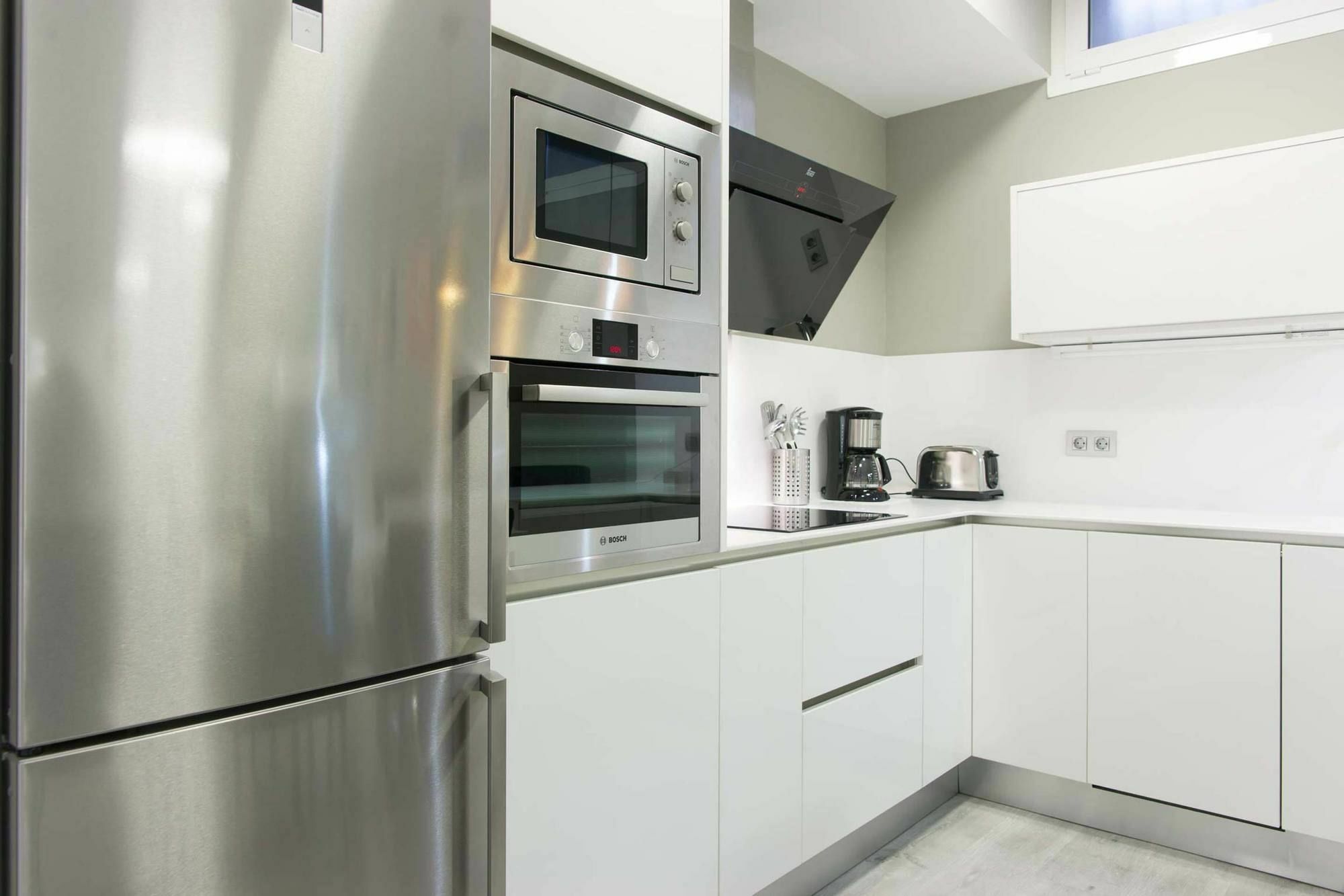 Apartamento Lagun Concha Beach سان سيباستيان المظهر الخارجي الصورة