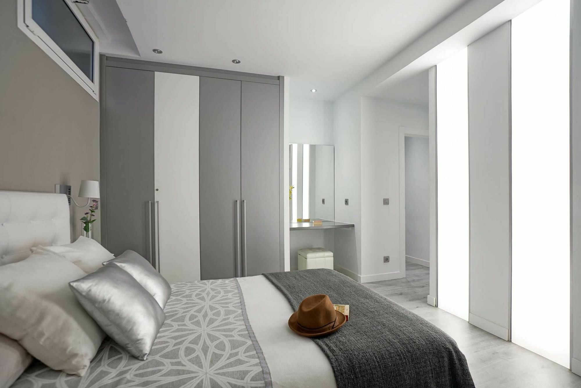 Apartamento Lagun Concha Beach سان سيباستيان المظهر الخارجي الصورة